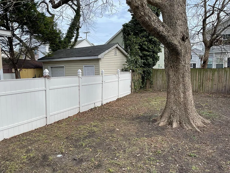 1909 Elm Ave — Photo 13