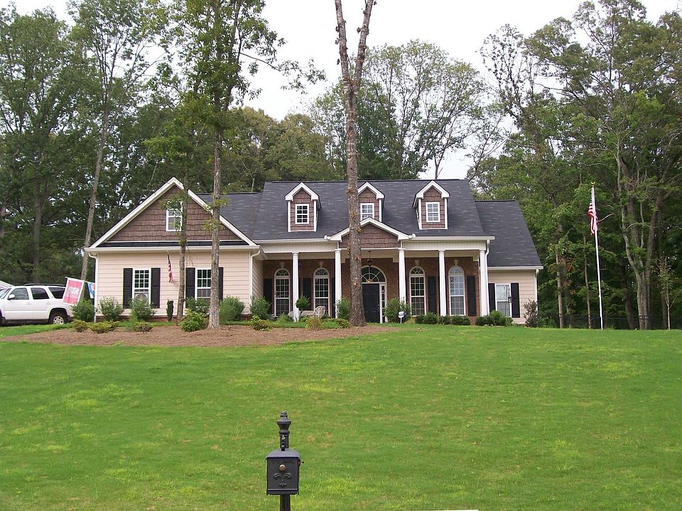 Diamond in the rough!  4/3.5 Ranch on 1.54 Ac in Cul De Sac