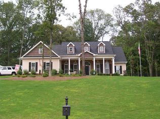 8575 Copperridge Dr, Winston, GA 30187