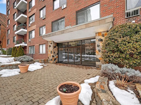 25 Lake Street #3D, White Plains, NY 10603