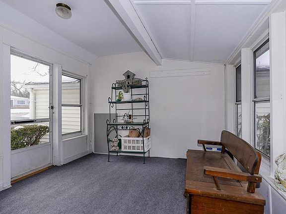 4th image of 95 Oakland St #B