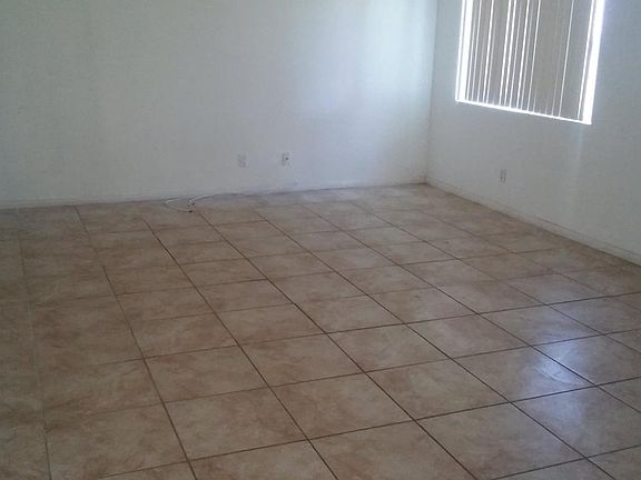 4th image of 10318 Palm Dr