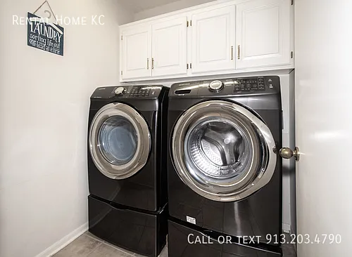 15730 W Locust St — Photo 17