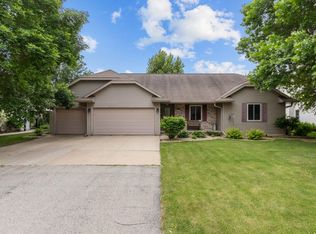 4719 W Grand Meadows Dr, Appleton, WI 54914