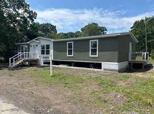 28 Rosewood Ln, Stillwater, NY 12170