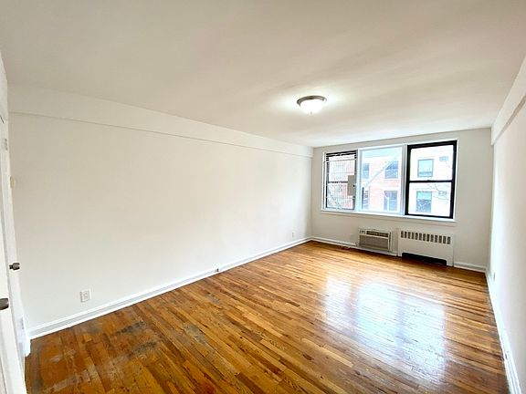 2nd image of 240 E 32nd St APT 3E