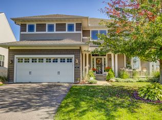 1451 Bethesda Cir, Chanhassen, MN 55317