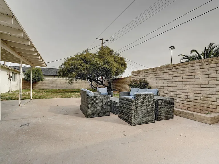 7513 E Cambridge Ave — Photo 31
