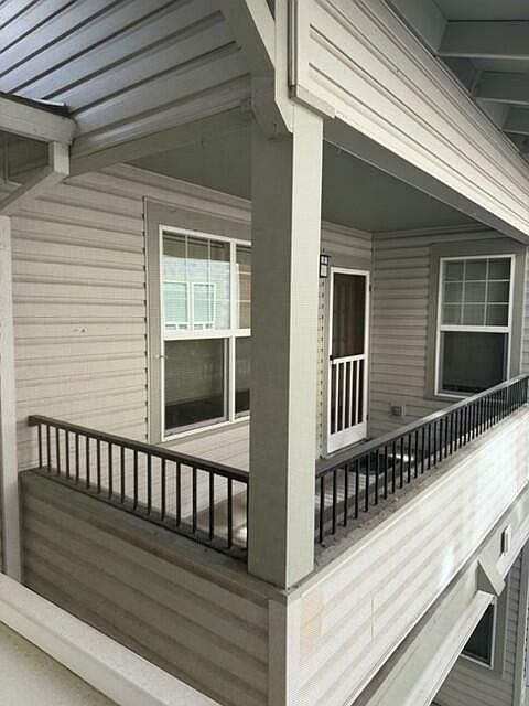 1st image of 939 Mountain Meadows Cir