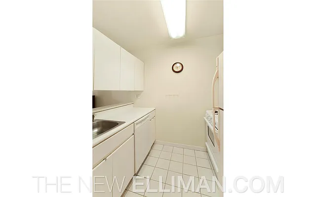 Rented by Douglas Elliman | media 6