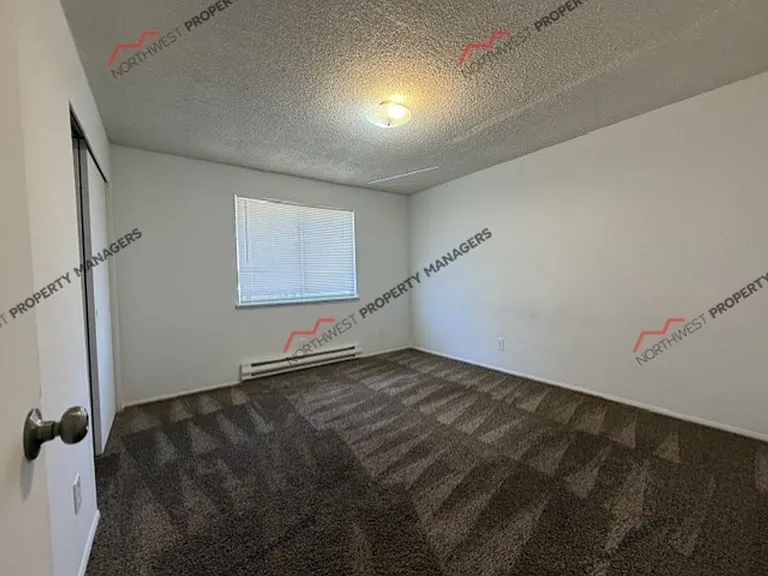 1101 Woodland Ave — Photo 9
