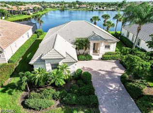 8864 New Castle Dr, Fort Myers, FL 33908