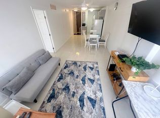Seaside Towers, Honolulu, HI 96815