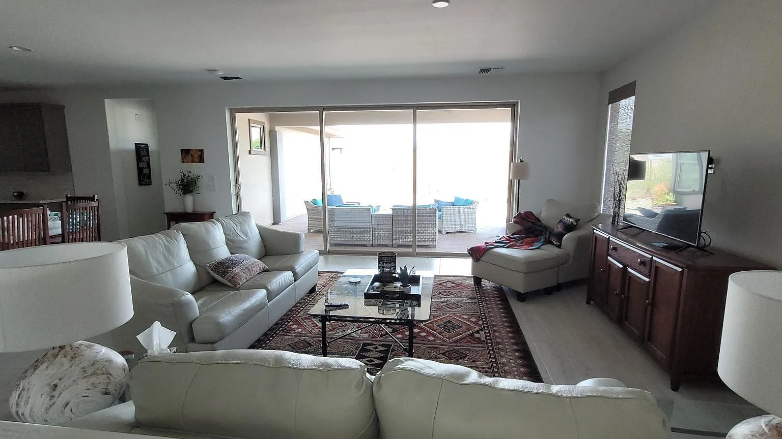 2 bed, 2.0 bath, 2078 sqft, $2,500 — Photo 4
