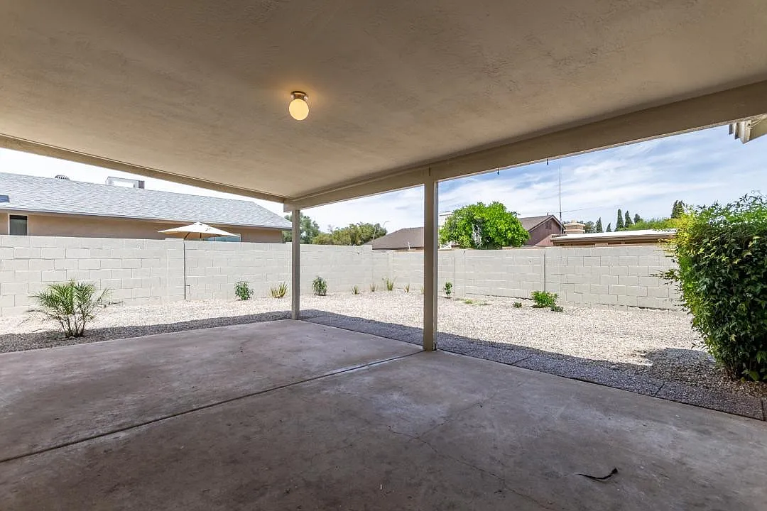 Tempe 3-Bedroom — Photo 3
