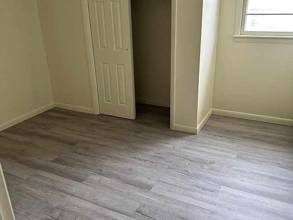 4th image of 20 S 18th St APT 4