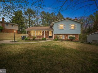 12415 Hatchway Ct, Woodbridge, VA 22192