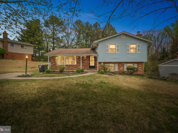 12415 Hatchway Ct, Woodbridge, VA 22192