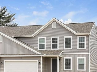 1038 Broken Ridge Dr, Lansing, MI 48917