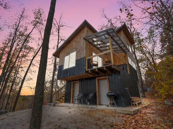 190 Forest View Rd, Stanton, KY 40380