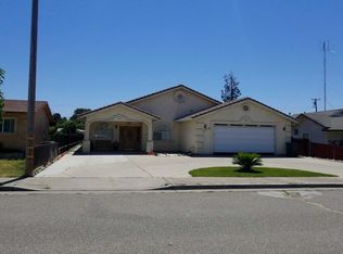 1216 East Ave, Livingston, CA