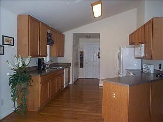 2nd image of 4236 Woodland Park Dr
