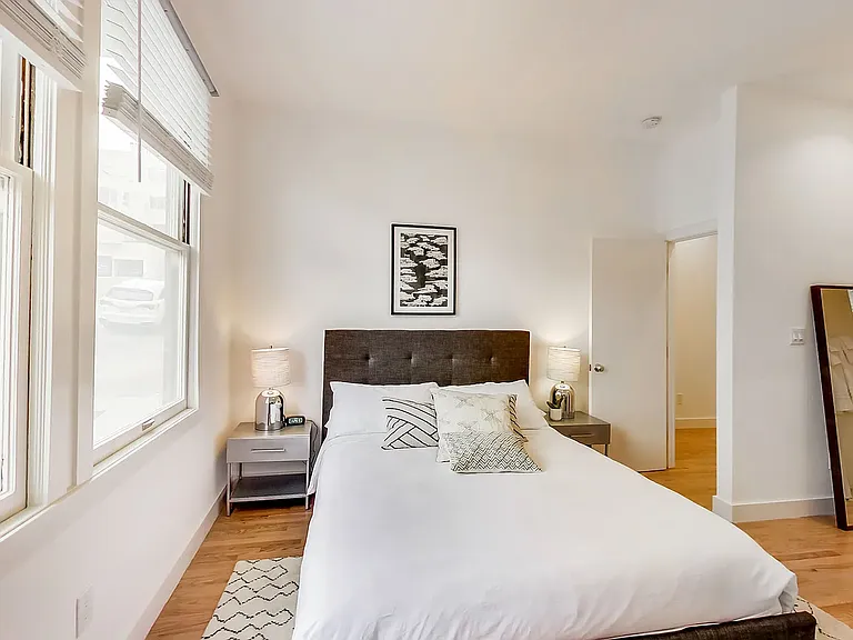1142-1146 Montgomery St #7022R — Photo 18