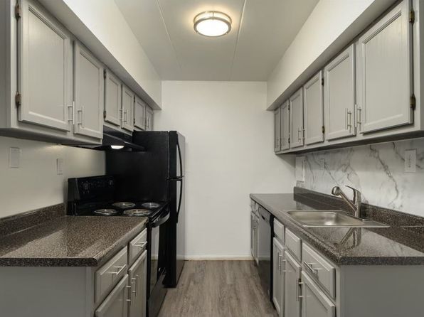 7200 Merion Trce APT D107