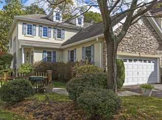 12 Wyckoff Way, Chester, NJ 07930