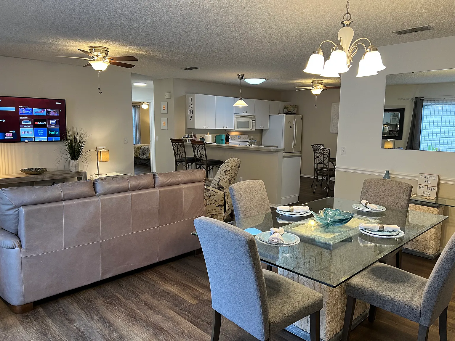 2 bed, 1143 sqft, $2,100 — Photo 2