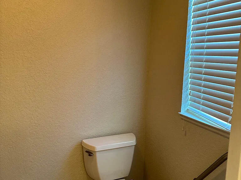 2071 Westchester Way — Photo 29