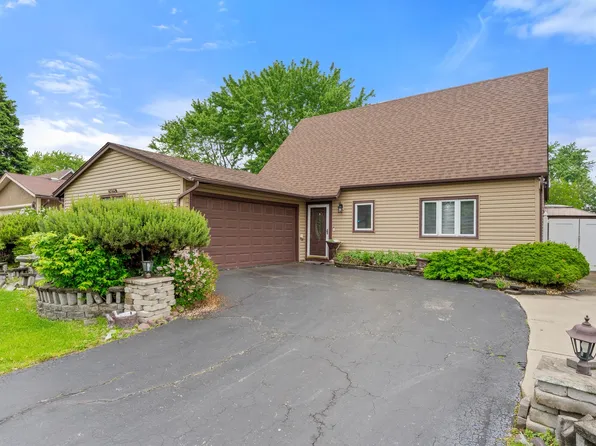 17475 Eastgate Dr, Country Club Hills, IL 60478