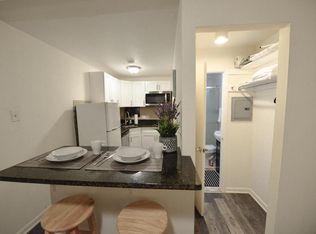 238 S 22nd St #102A, Philadelphia, PA 19103