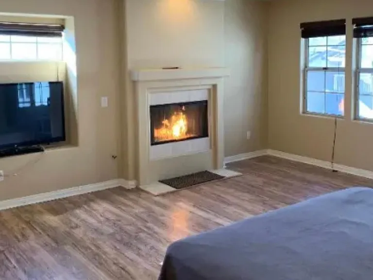 218 Utica Ave — Photo 16