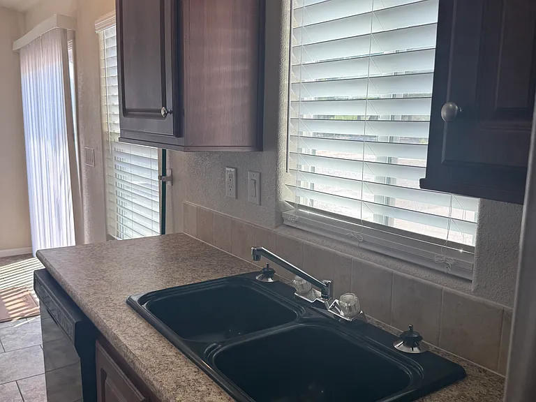 105 Ruben Trl — Photo 10