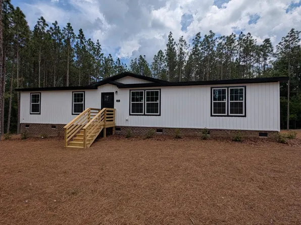 521 Veronica Way, West End, NC 27376