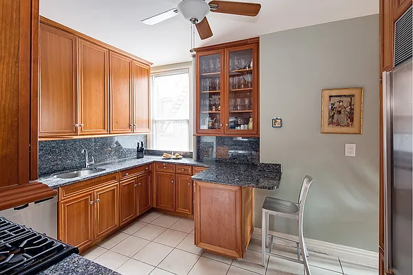 Sold by Stribling | media 8