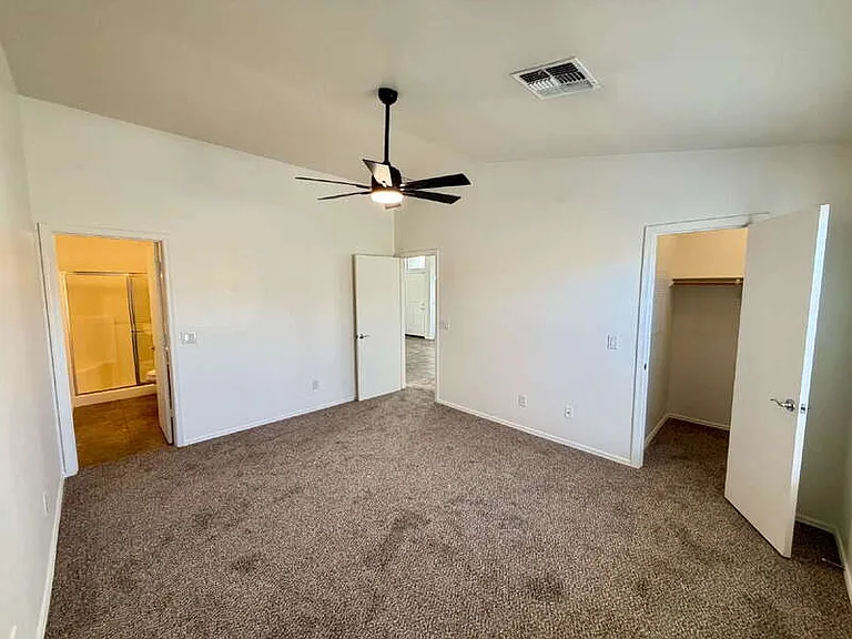 16620 S 48th St #83 — Photo 9