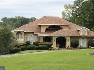 105 Lake Ridge Dr, Macon, GA 31220