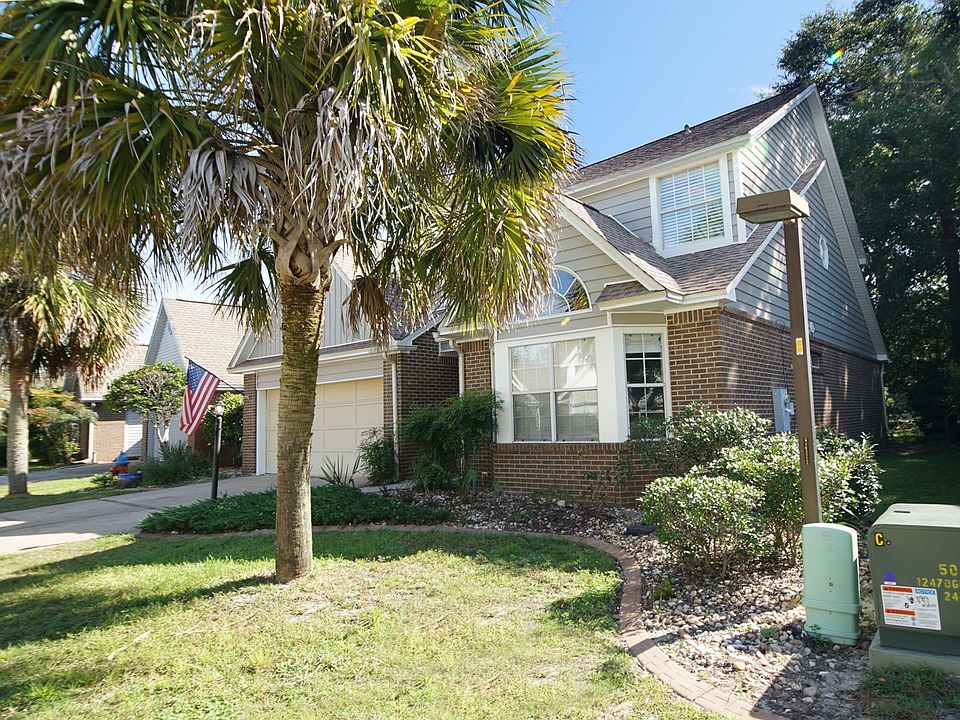 1st image of 822 Fairway Lakes Dr