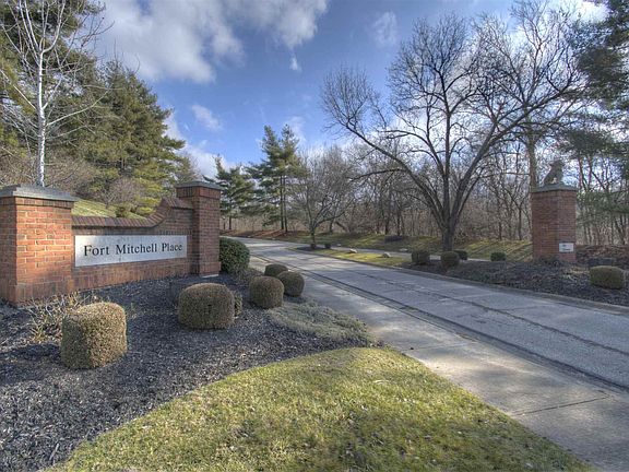 2nd image of 2165 Tantallon Dr