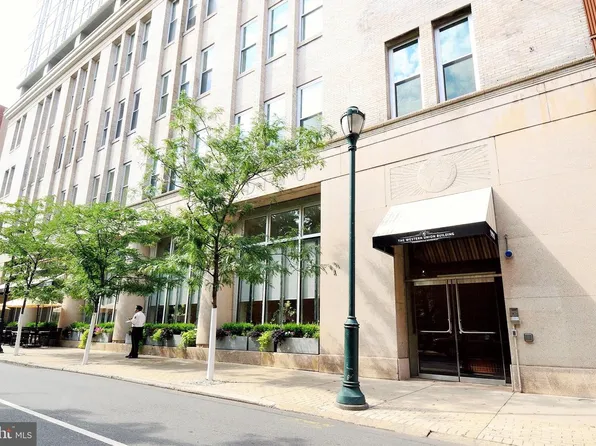 1101 Locust St #3C, Philadelphia, PA 19106