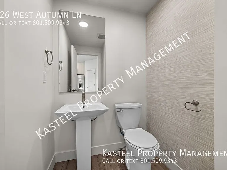 126 W Autumn Ln — Photo 15