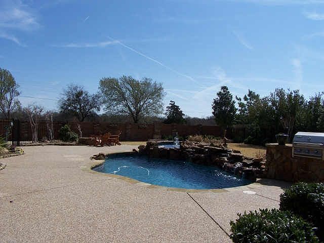 2nd image of 3193 Fannin Ln