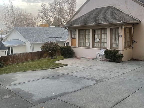 4th image of 1178 E Michigan Ave