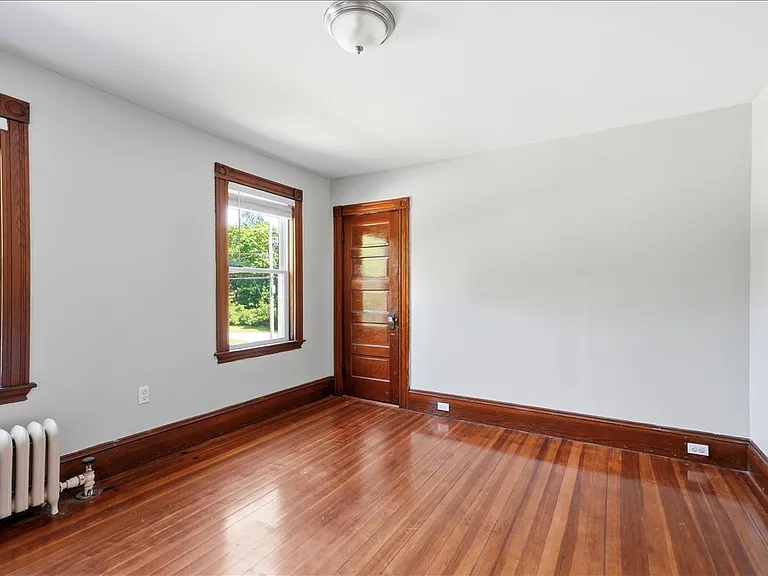 352 Beulah St #1 — Photo 21