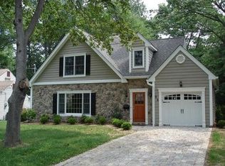 54 Garden Ave, Chatham, NJ