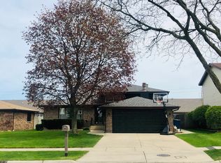 541 N Rumple Ln, Addison, IL 60101