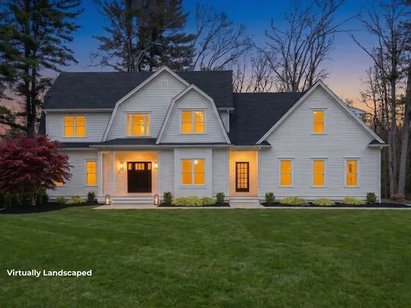 110 Bonney Dr, Holliston, MA 01746