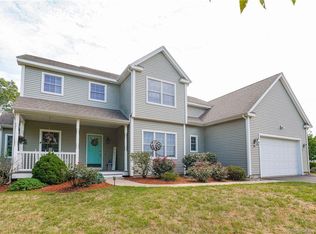 99 Harvest Ln, Manchester, CT 06040